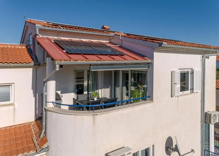 Lejlighed Burle With Balcony *