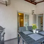 Burle With Balcony *
