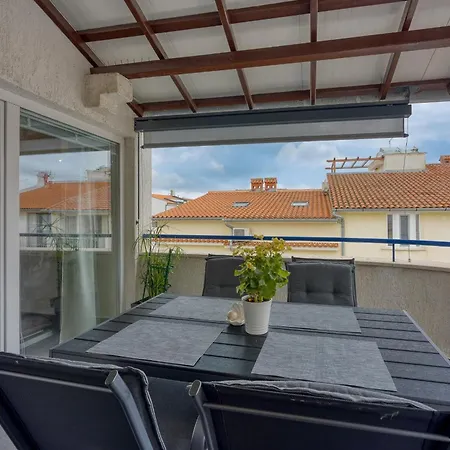 Apartament Burle With Balcony