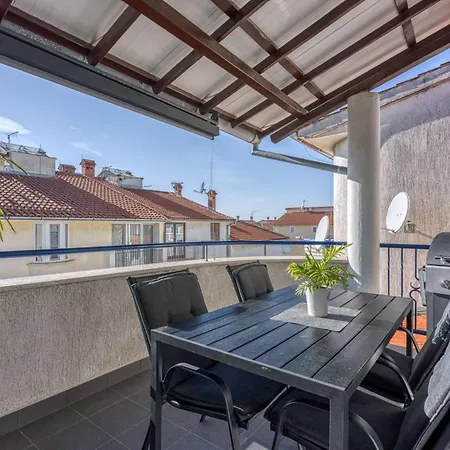 Burle With Balcony *