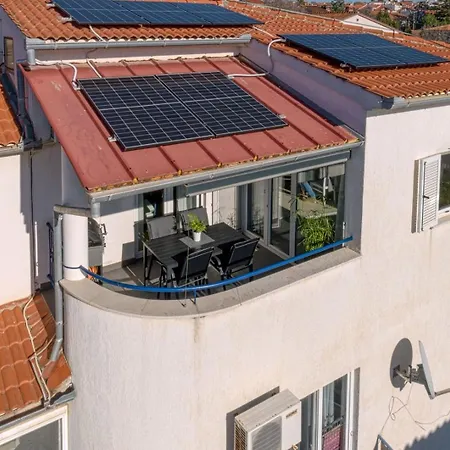 Burle With Balcony