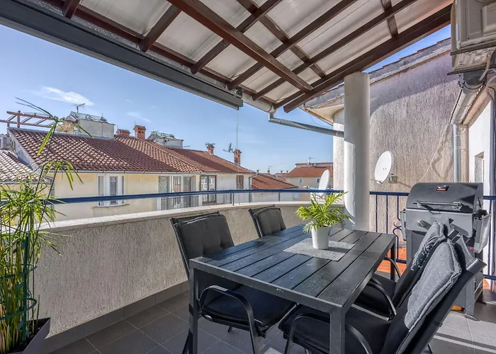 Burle With Balcony *