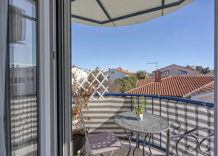 Burle With Balcony Medulin