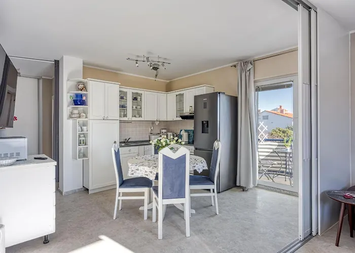 Burle With Balcony * Medulin