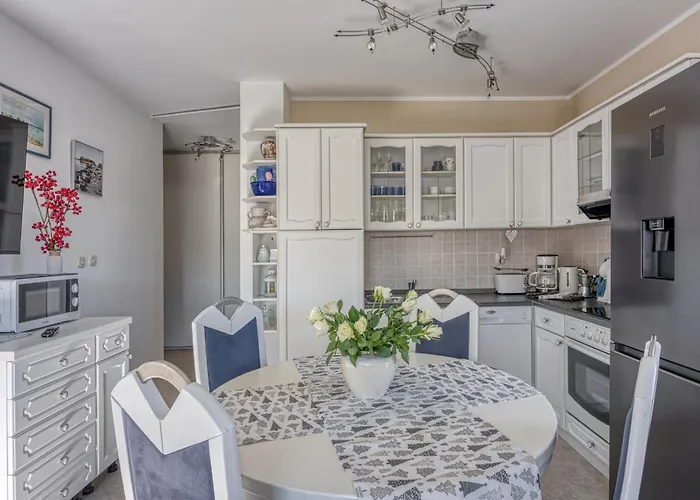 Burle With Balcony Apartman